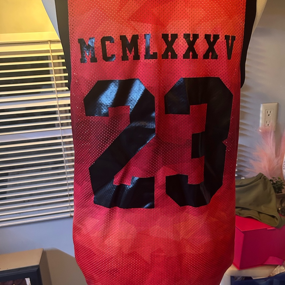 nwot Air Jordan MCMLXXXV #23 Jersey Tank - Picture 12 of 13